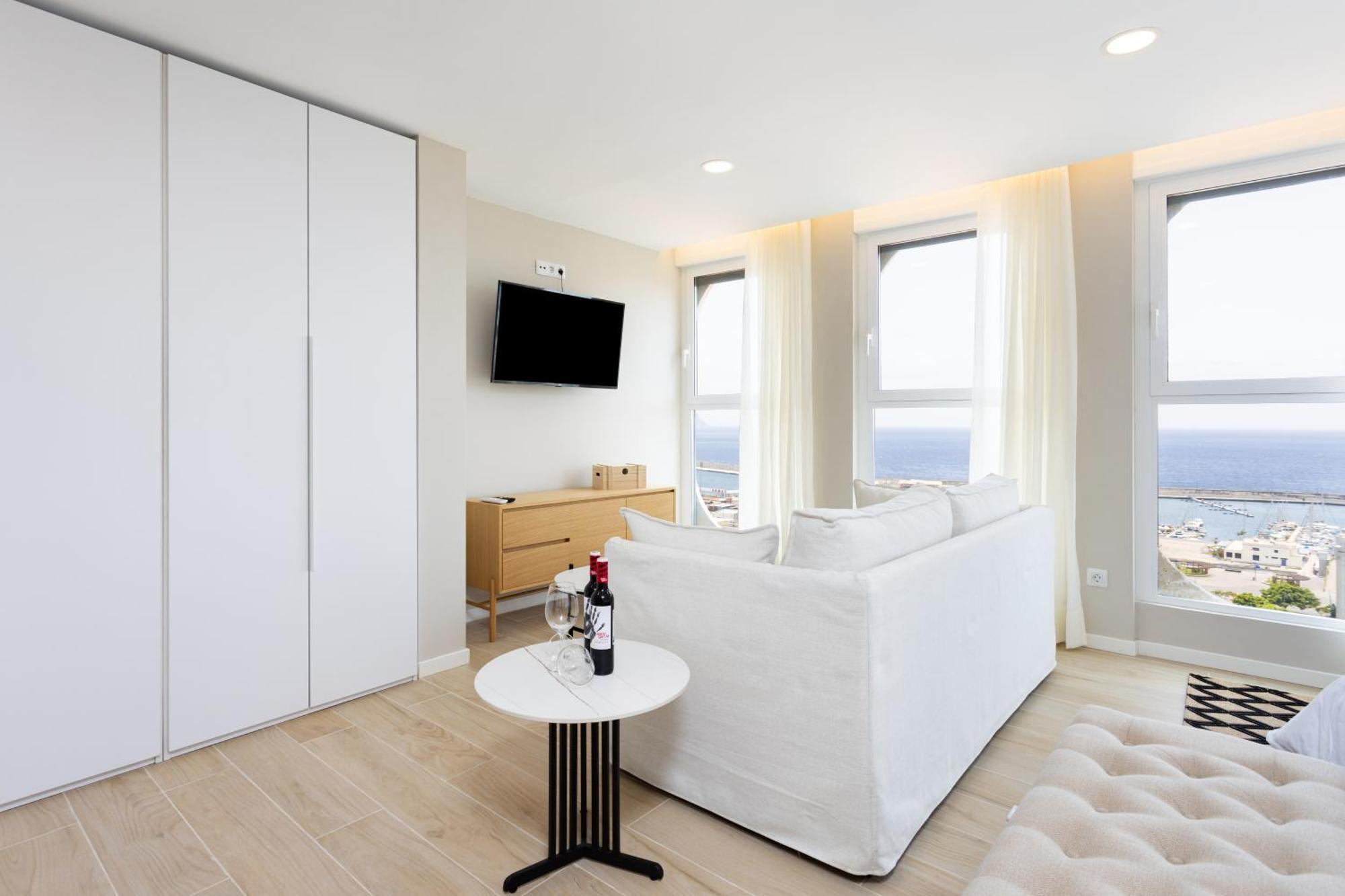Home2book Stylish Sea Views Santa Cruz